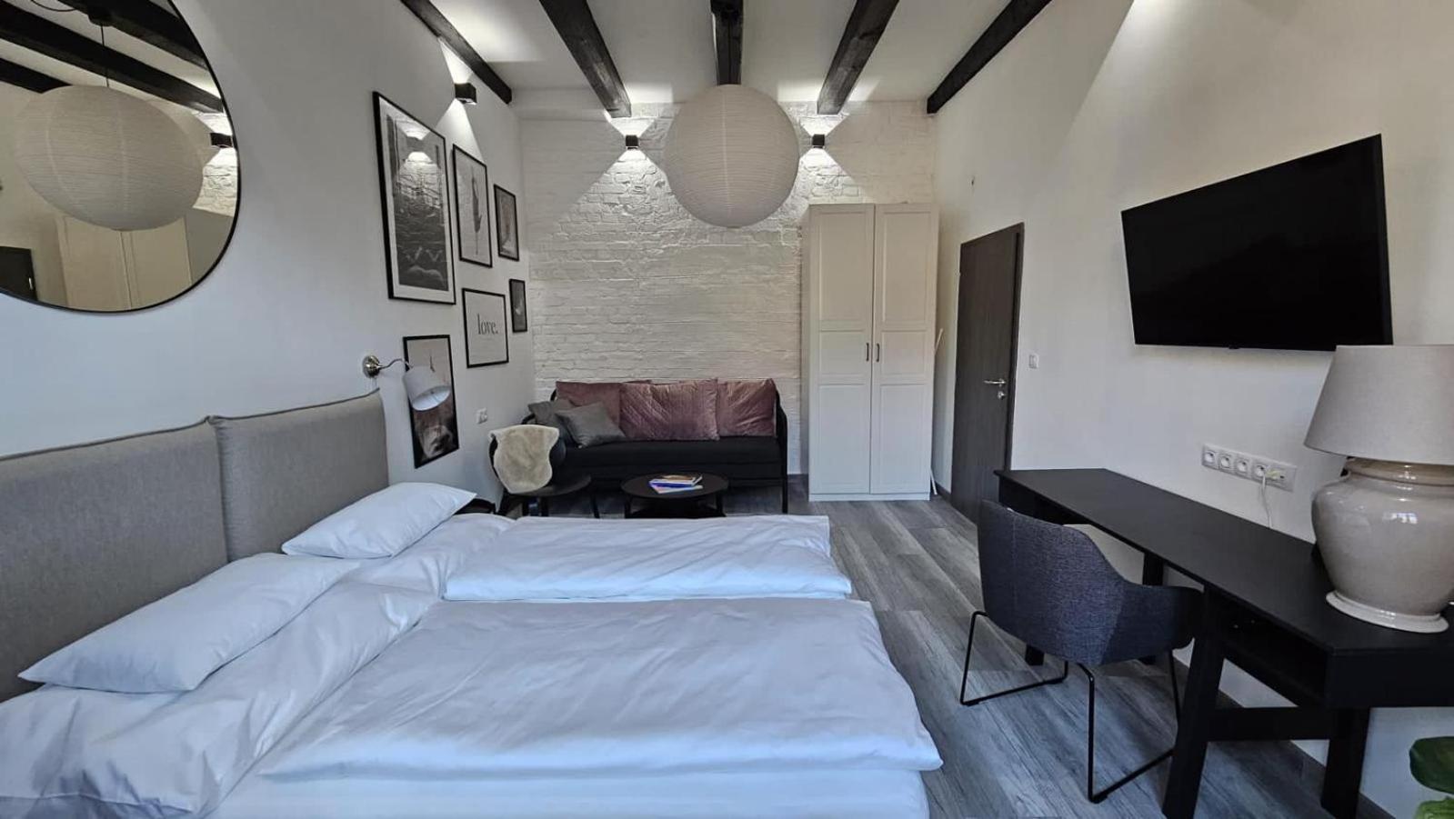 Great Living Apartments Карлови Вари Екстериор снимка
