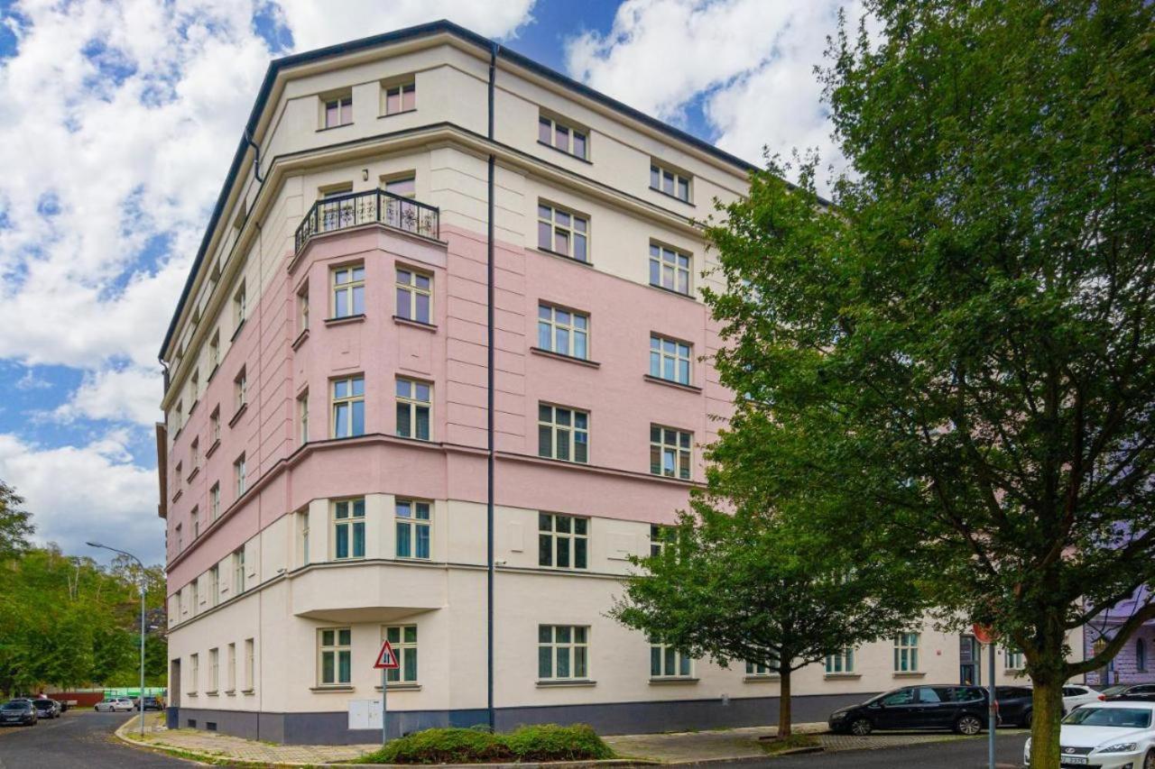Great Living Apartments Карлови Вари Екстериор снимка